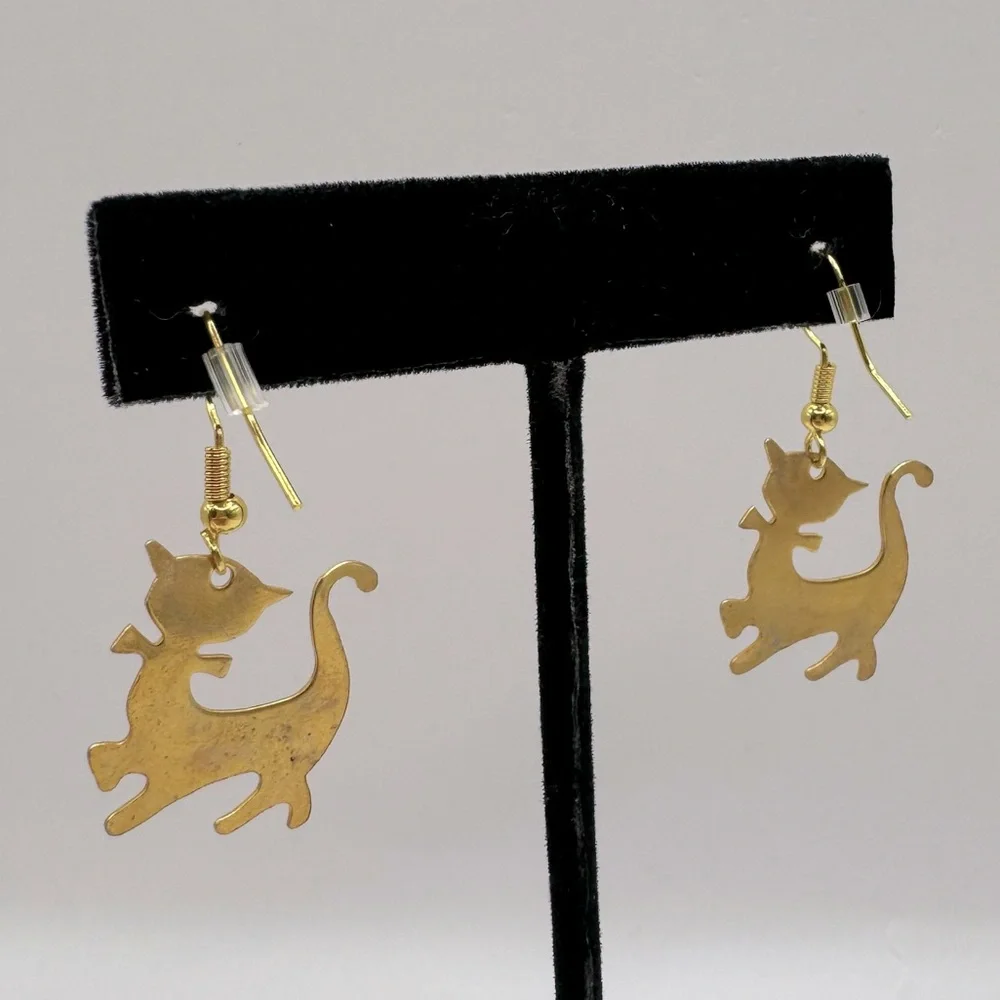 VINTAGE Gold-Tone Cat Dangle Earrings